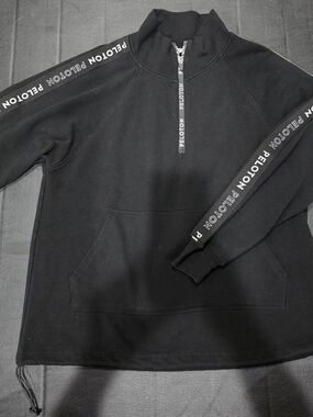 Peloton Black Logo Tape Quarter Zip Pullover Sweatshirt Size Large